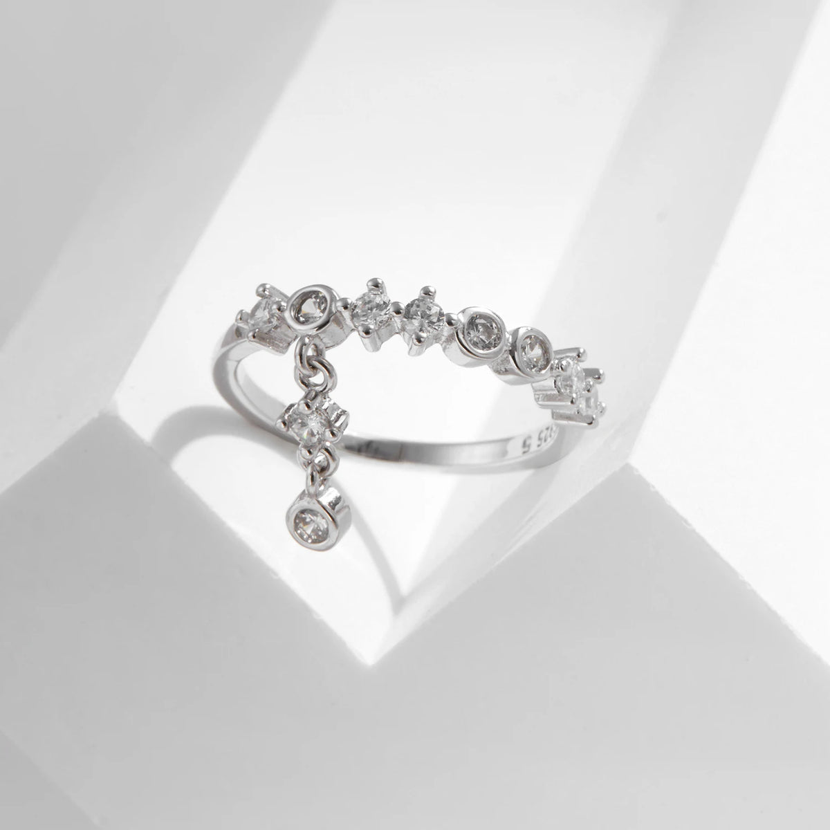 MODIAN 925 Sterling Silver High-Fashion Sparkling Round Zircon Charm Rings for Women Party Fine Jewelry