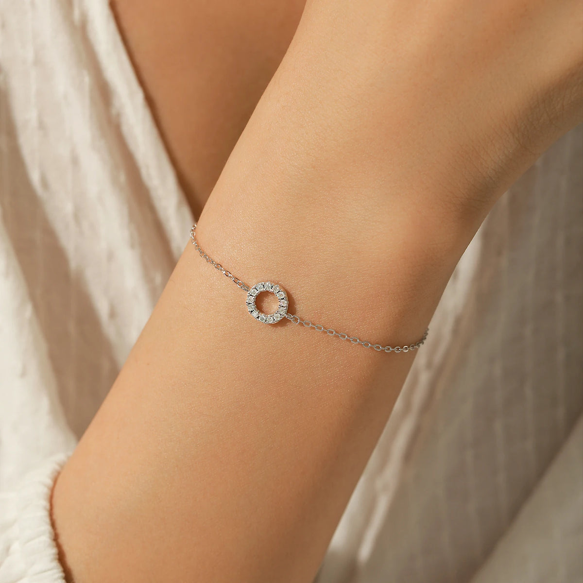 MODIAN D Color Moissanite Bracelet 925 Sterling Silver Fashion Hollow Out Round Link Chain Bracelet For Women Fine Jewelry Gifts