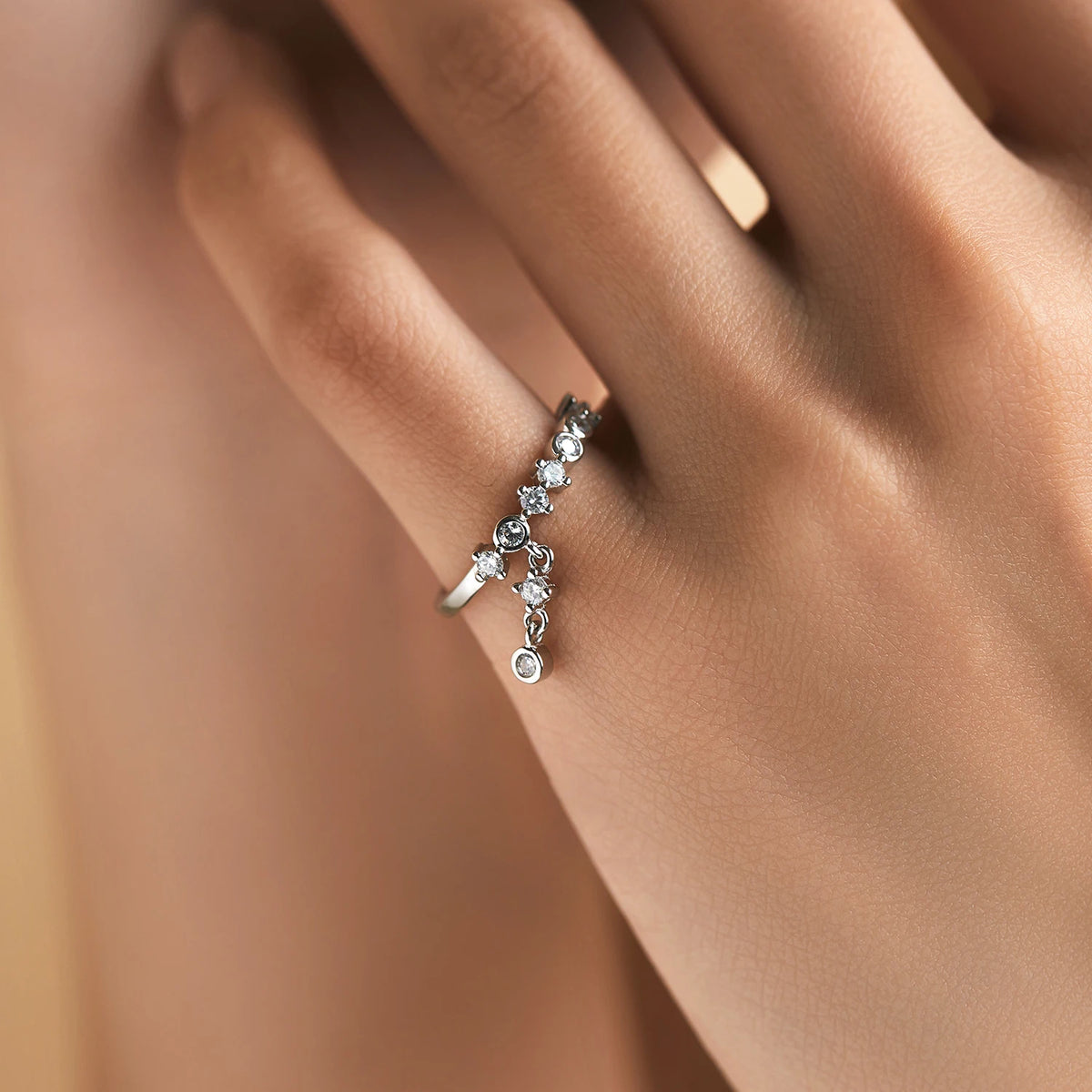 MODIAN 925 Sterling Silver High-Fashion Sparkling Round Zircon Charm Rings for Women Party Fine Jewelry